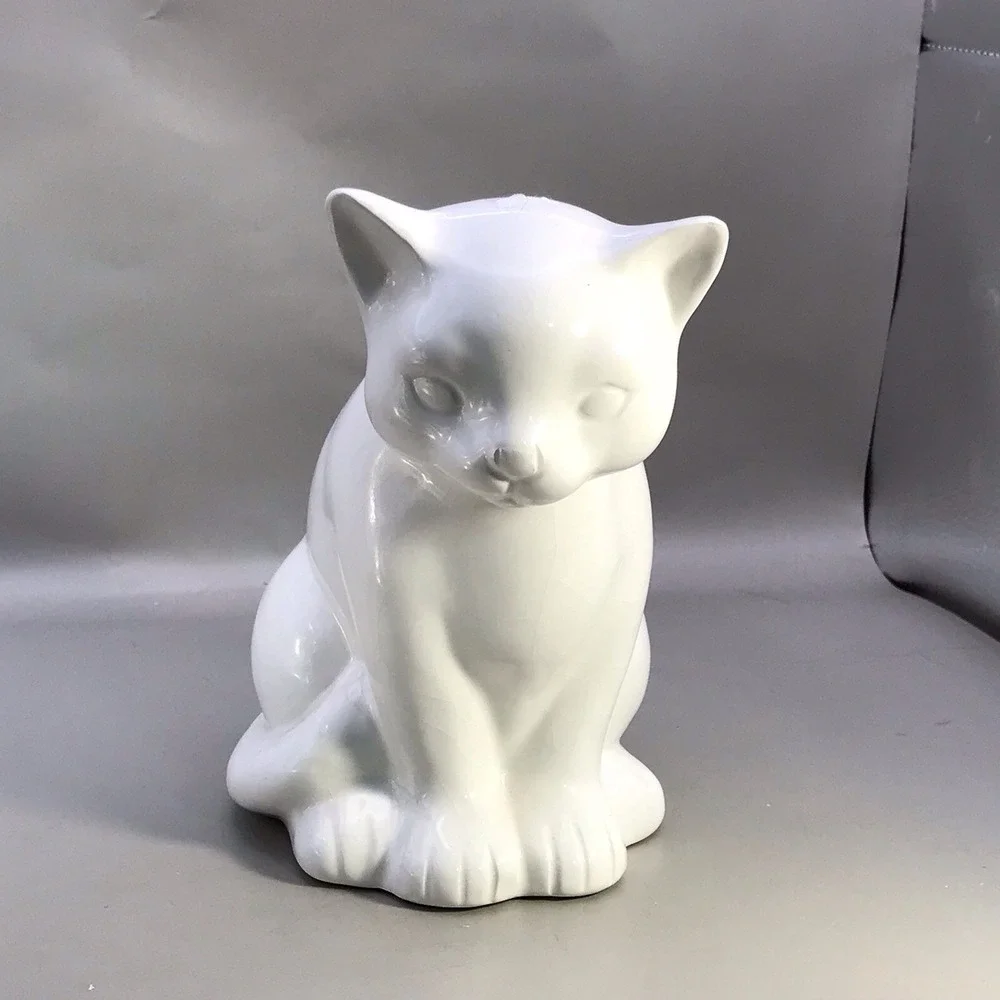 Ceramic White Cat Made In Taiwan 8